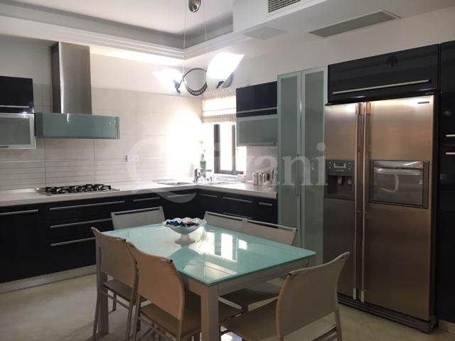 Ghajnsielem, Furnished Terraced House