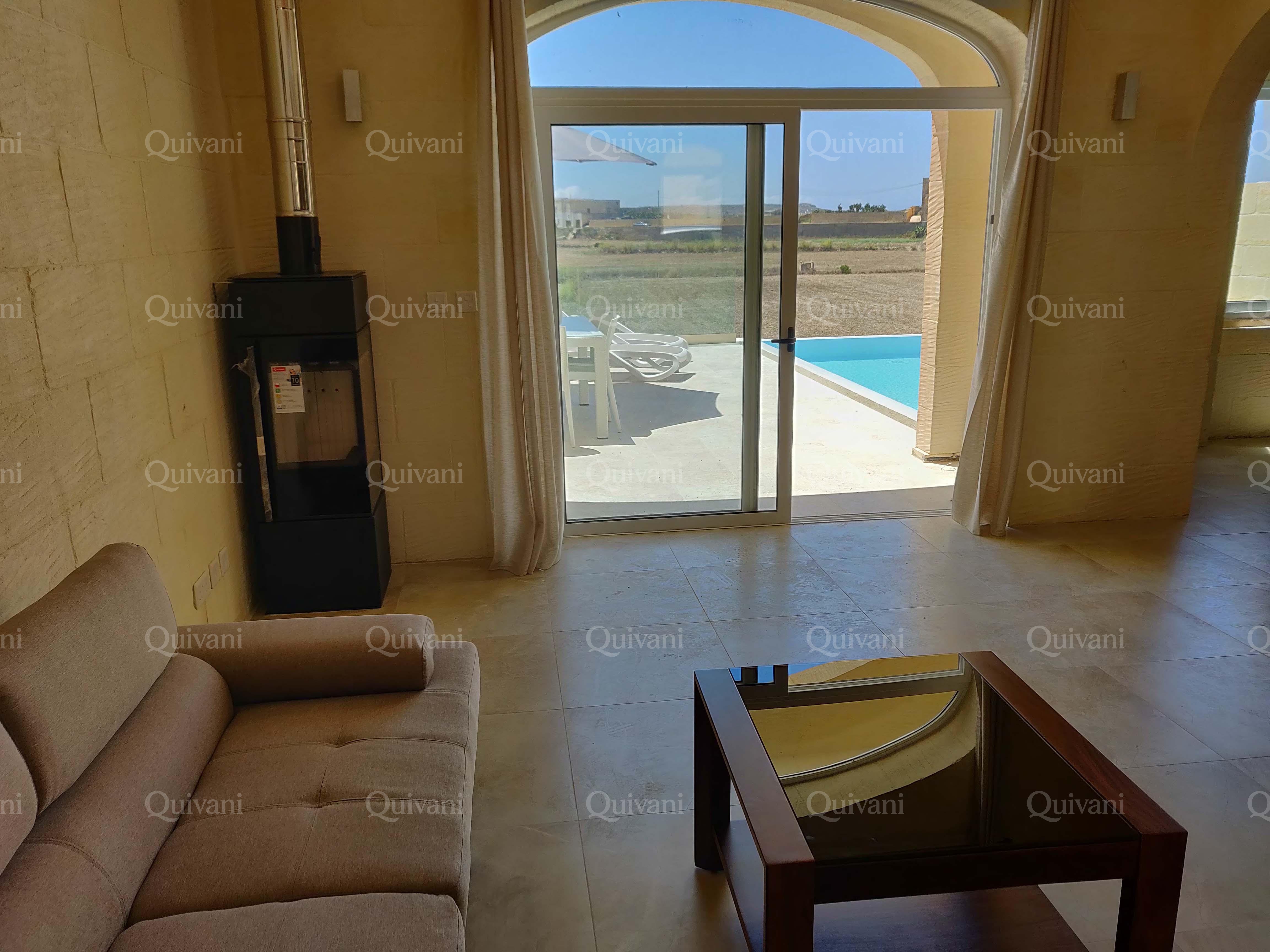 Gharb, Furnished House of Character