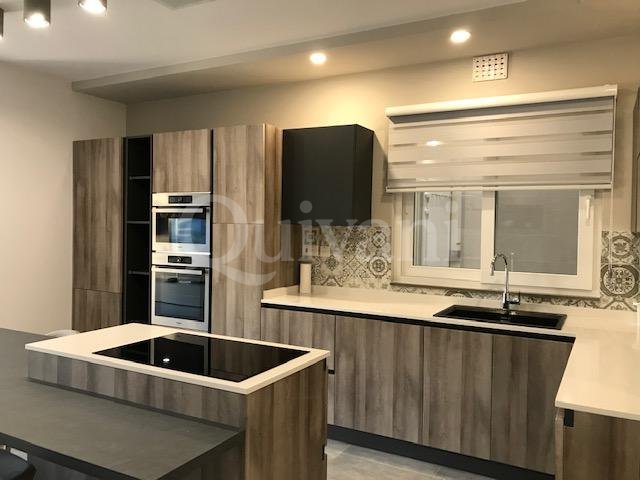 Victoria, Furnished Apartment