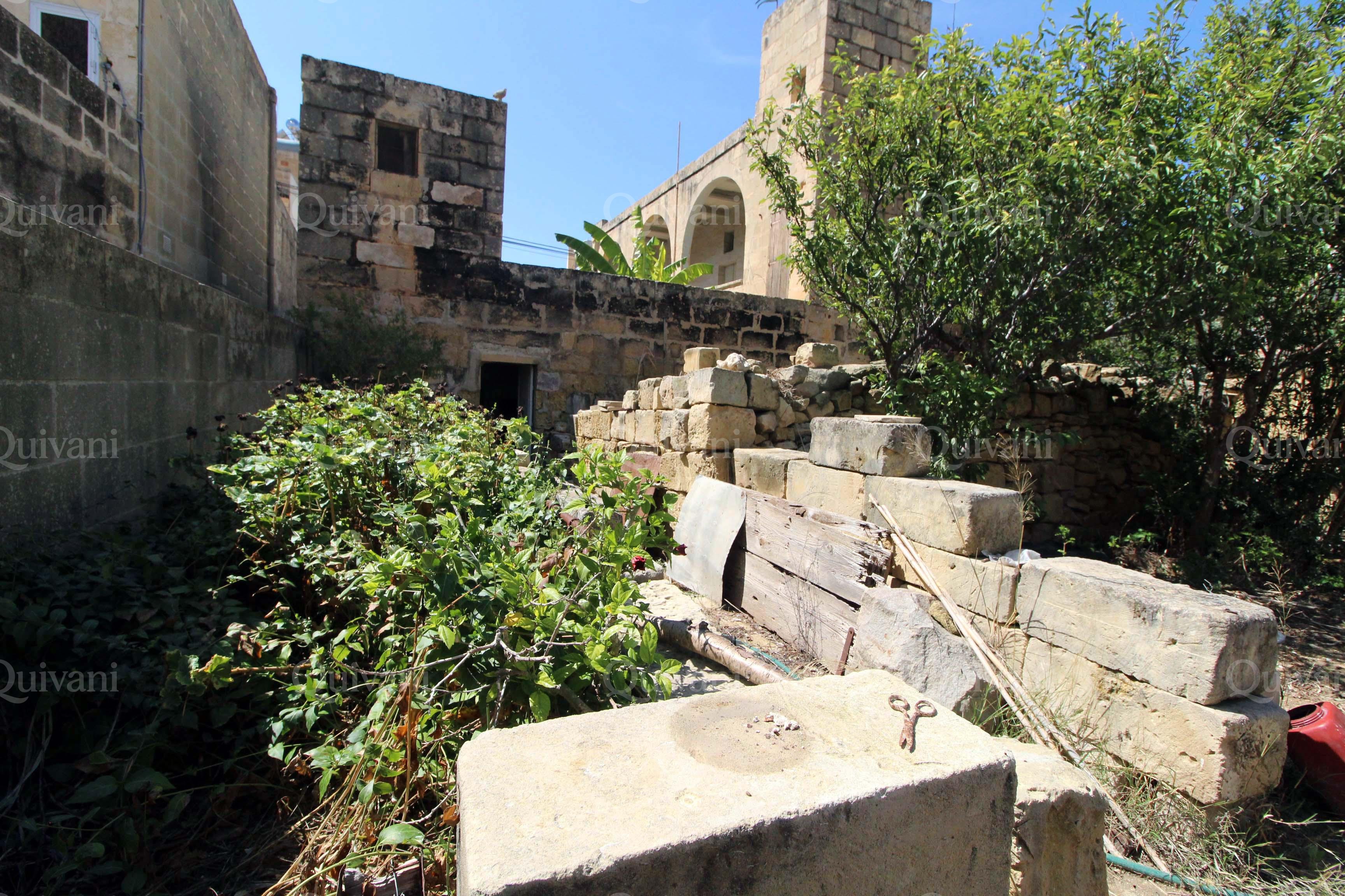 Xewkija, Unconverted Town House