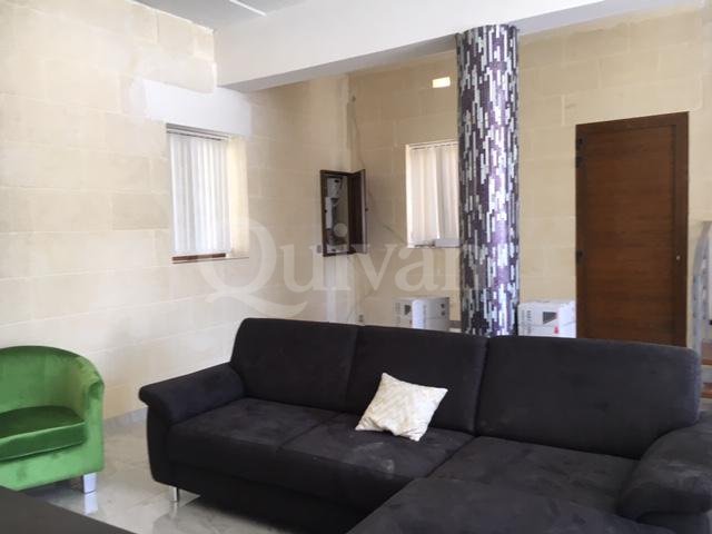 Xewkija, Furnished House of Character
