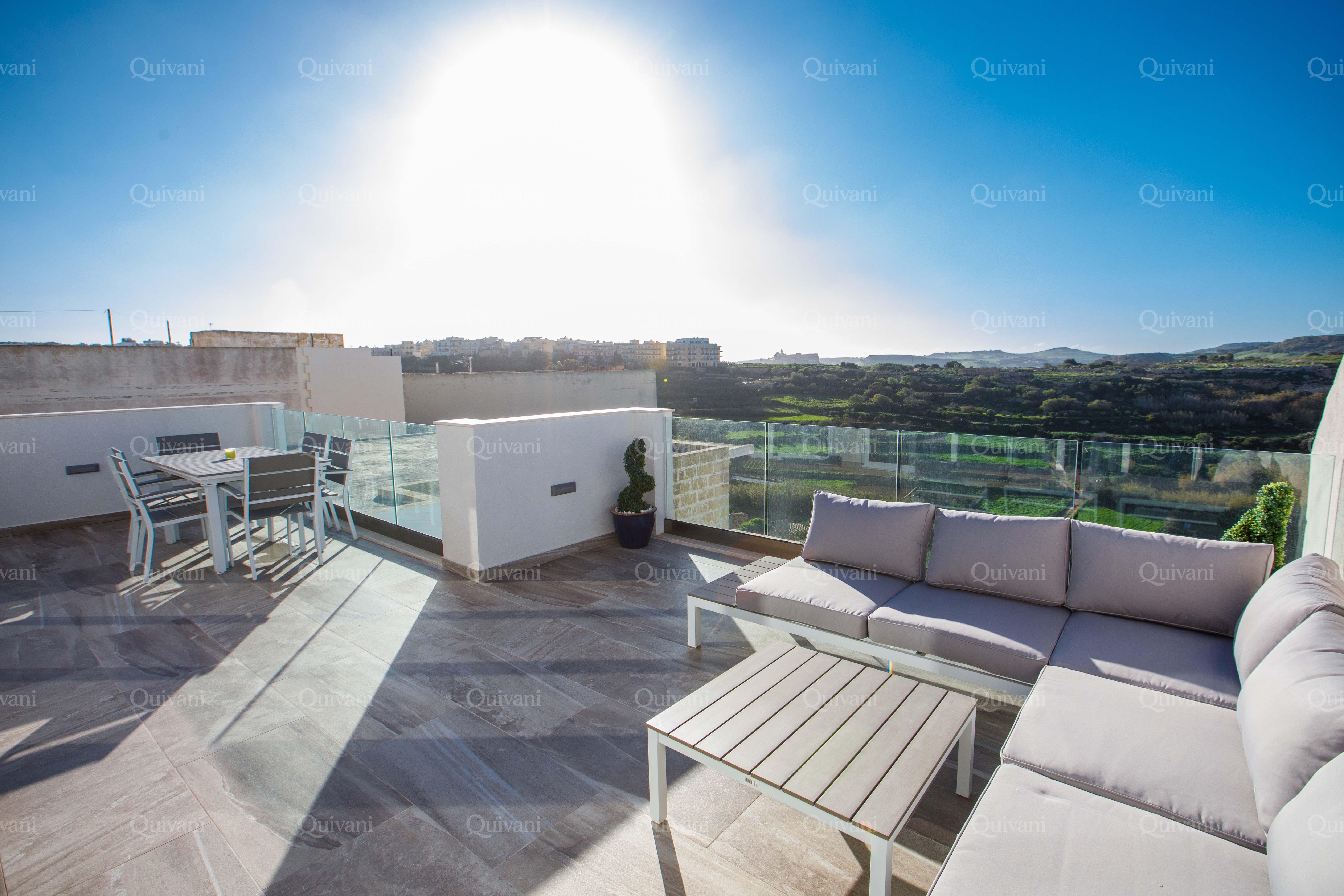 Xaghra, Furnished Penthouse