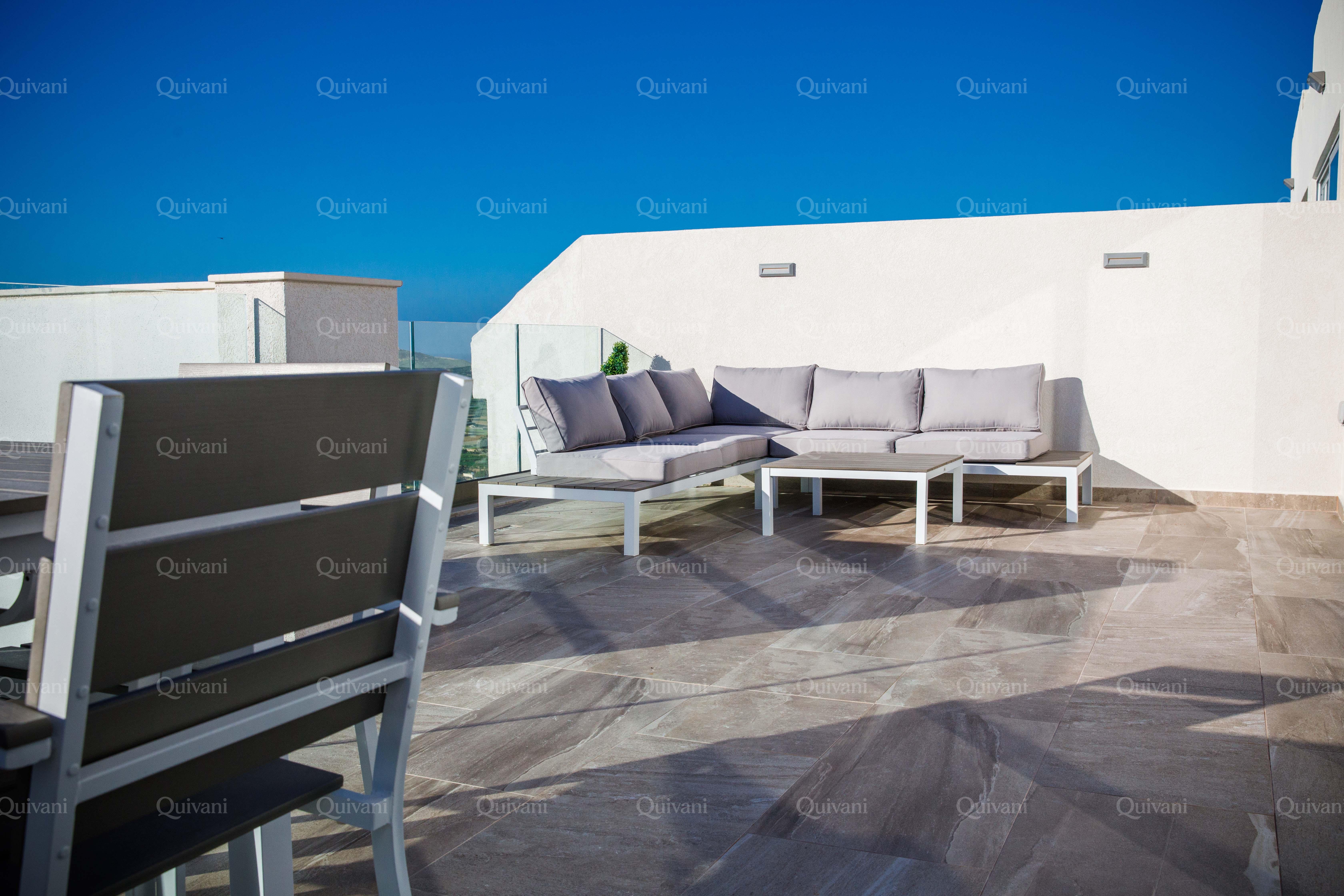 Xaghra, Furnished Penthouse