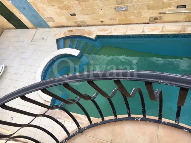 Qala, Furnished House of Character
