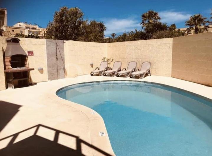 Xaghra, Furnished Farmhouse