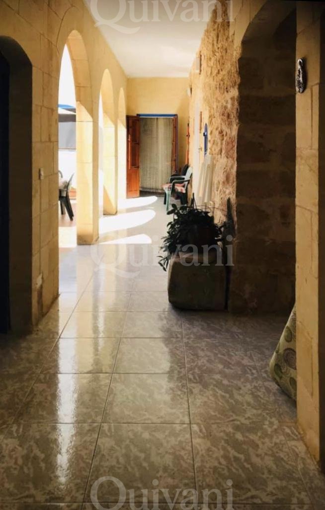 Xaghra, Furnished Farmhouse