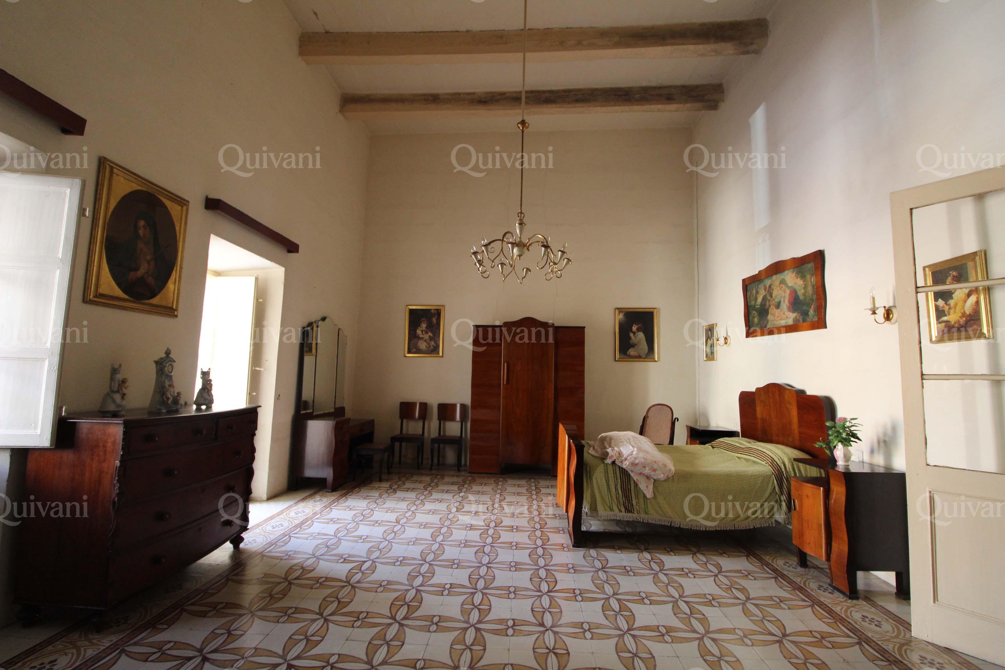 Victoria, Converted Town House