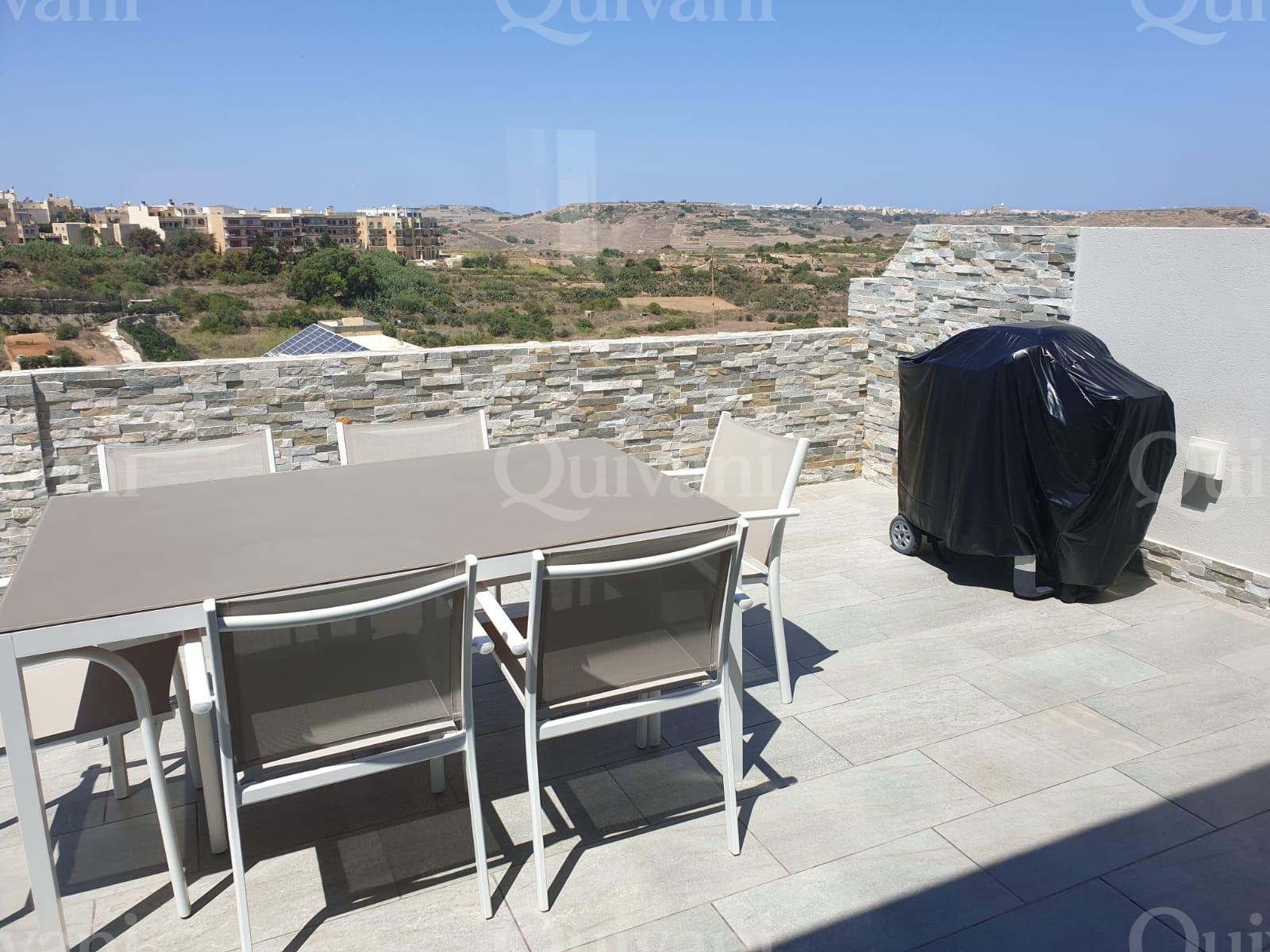 Xaghra, Furnished Penthouse