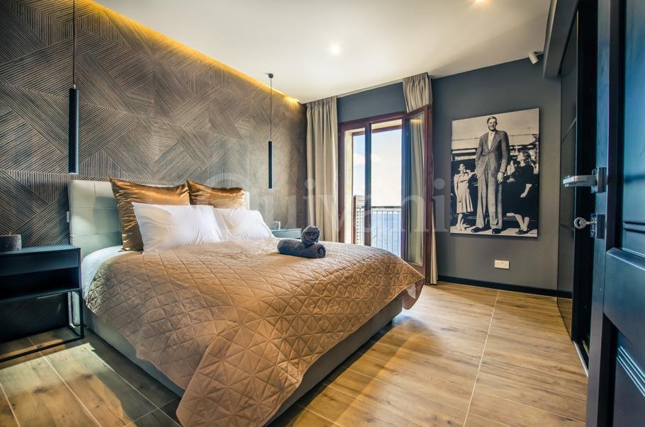 Fort Chambray, Furnished Villa