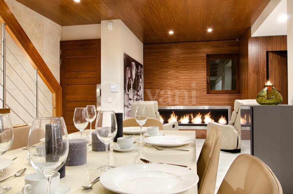 Fort Chambray, Furnished Villa
