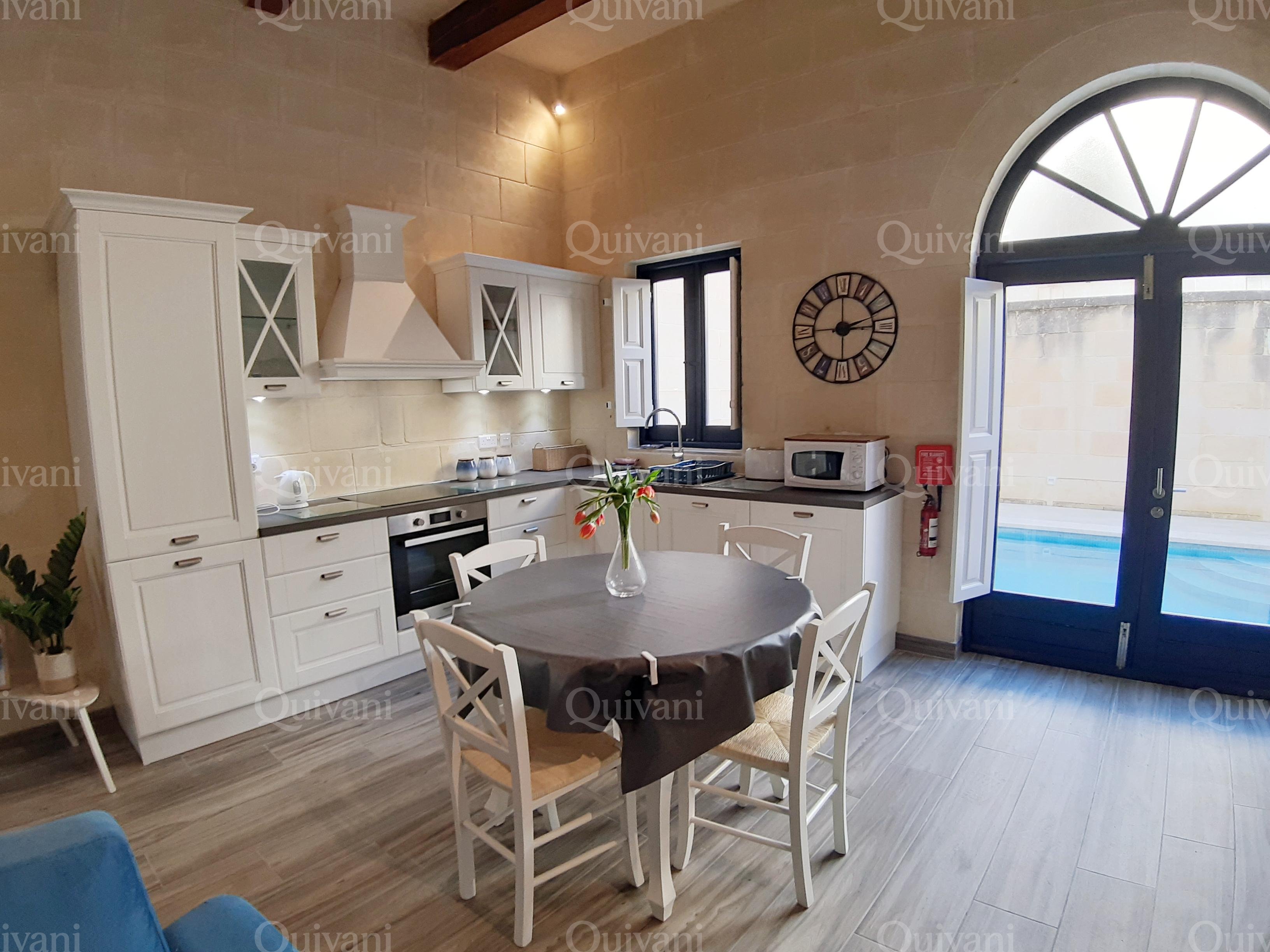 Xaghra, Furnished House of Character