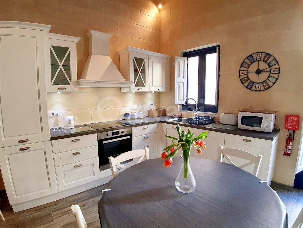 Xaghra, Furnished House of Character