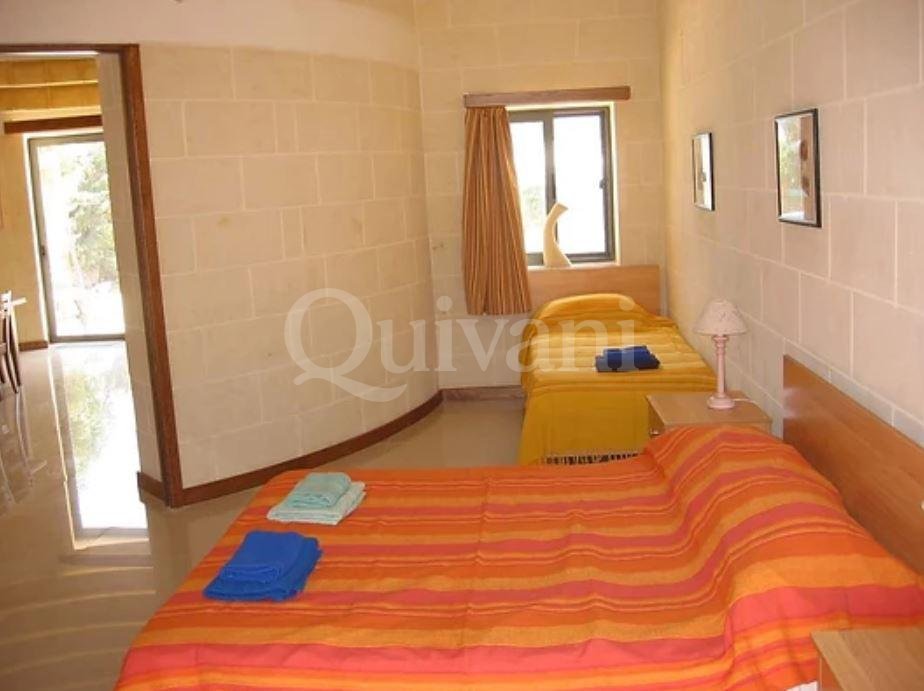 Xewkija, Furnished Bungalow