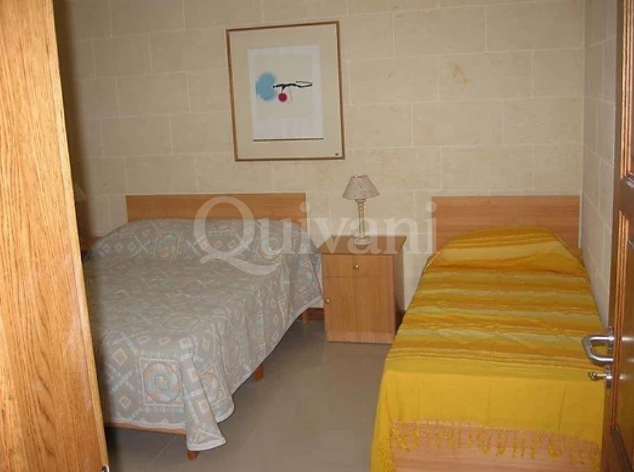 Xewkija, Furnished Bungalow