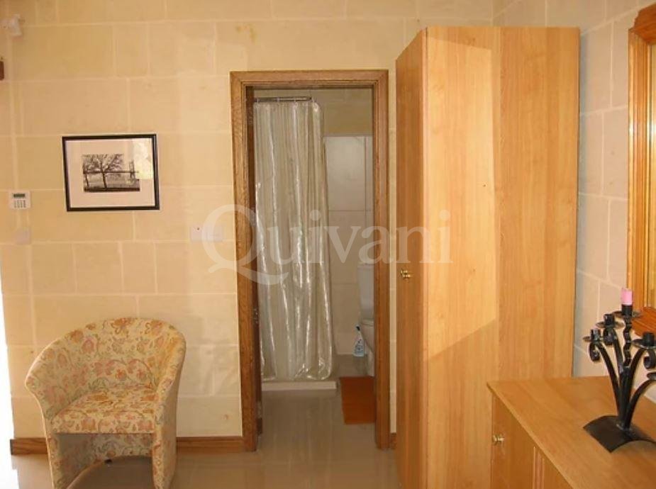 Xewkija, Furnished Bungalow