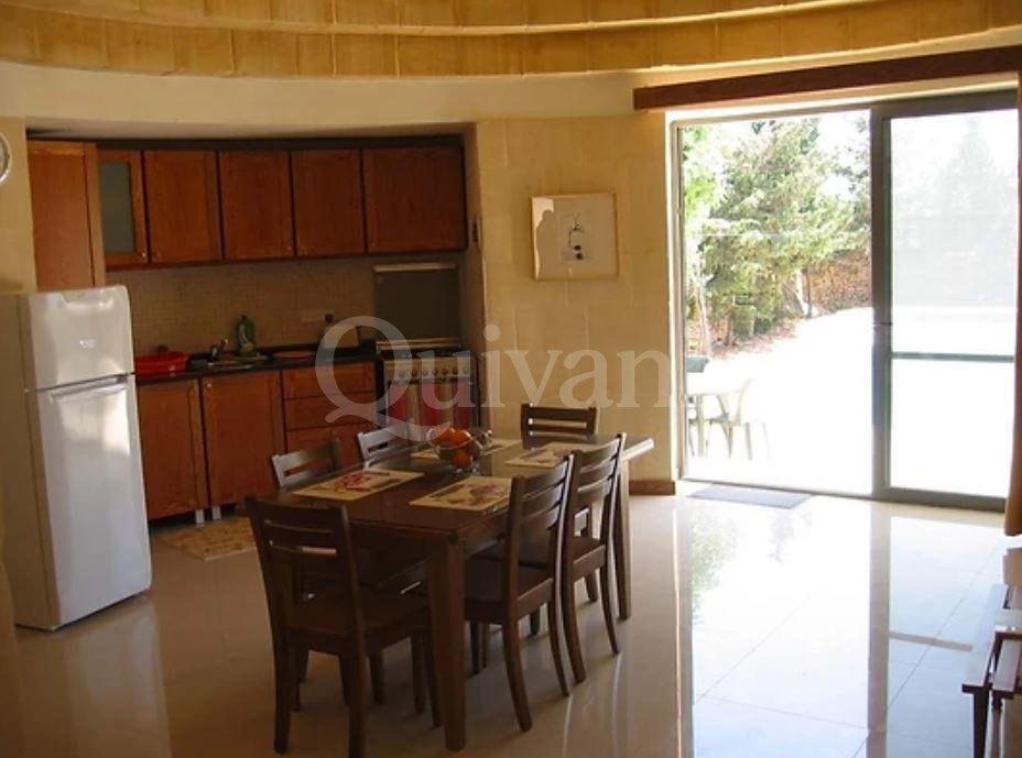 Xewkija, Furnished Bungalow
