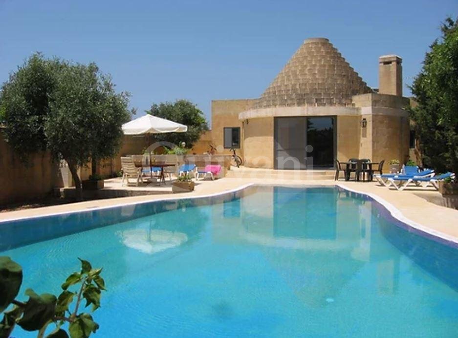 Xewkija, Furnished Bungalow