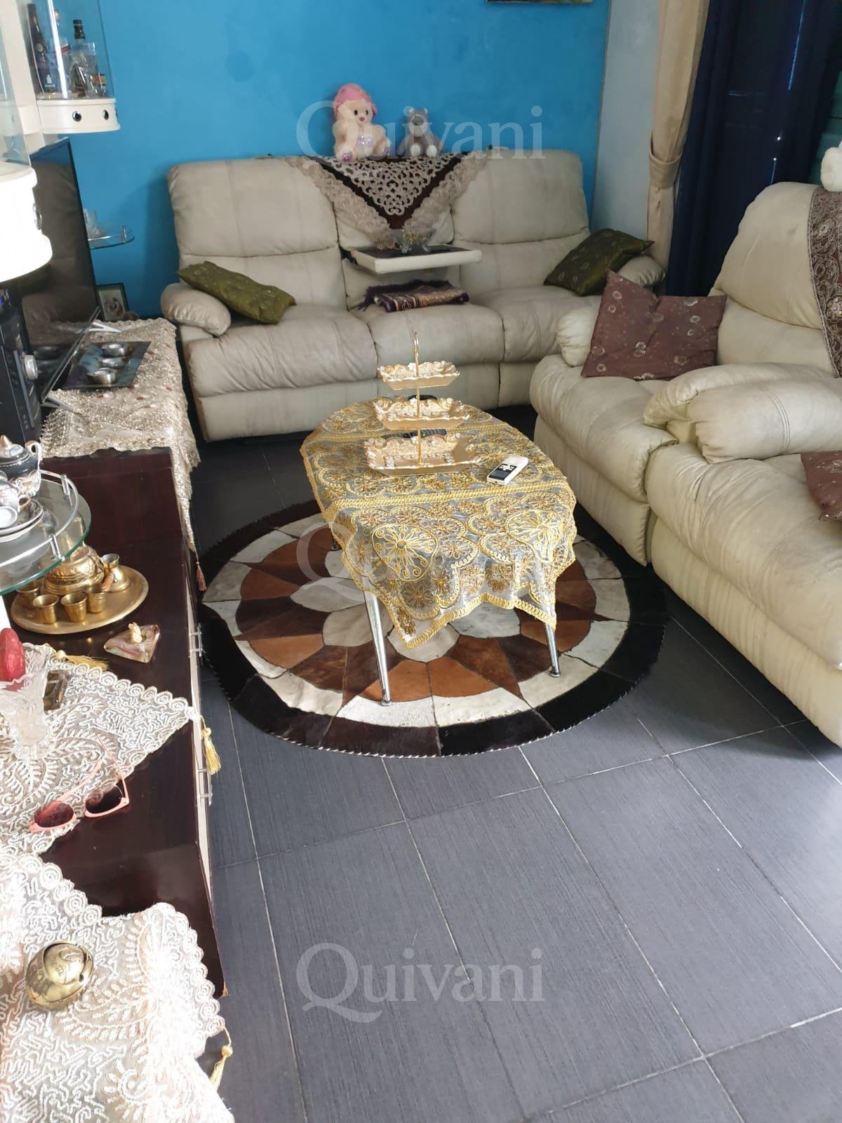 Victoria, Furnished Town House