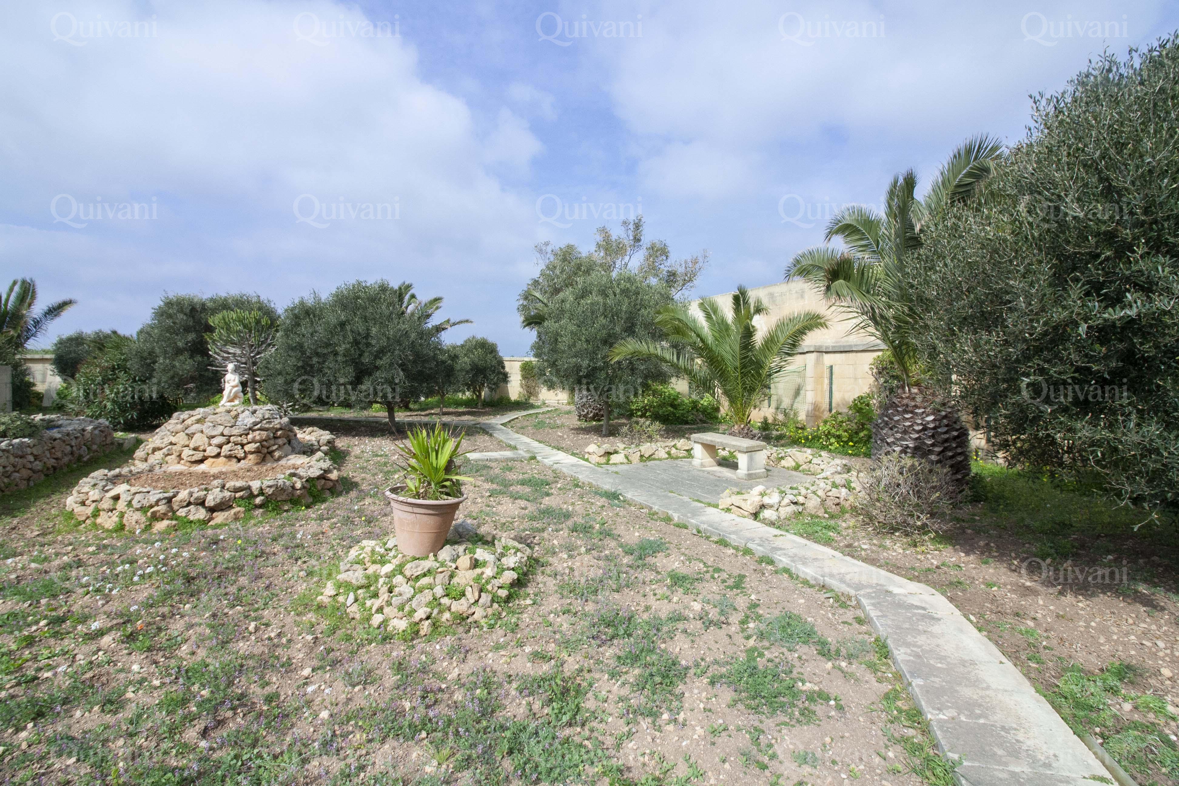 Ghasri, Furnished Villa