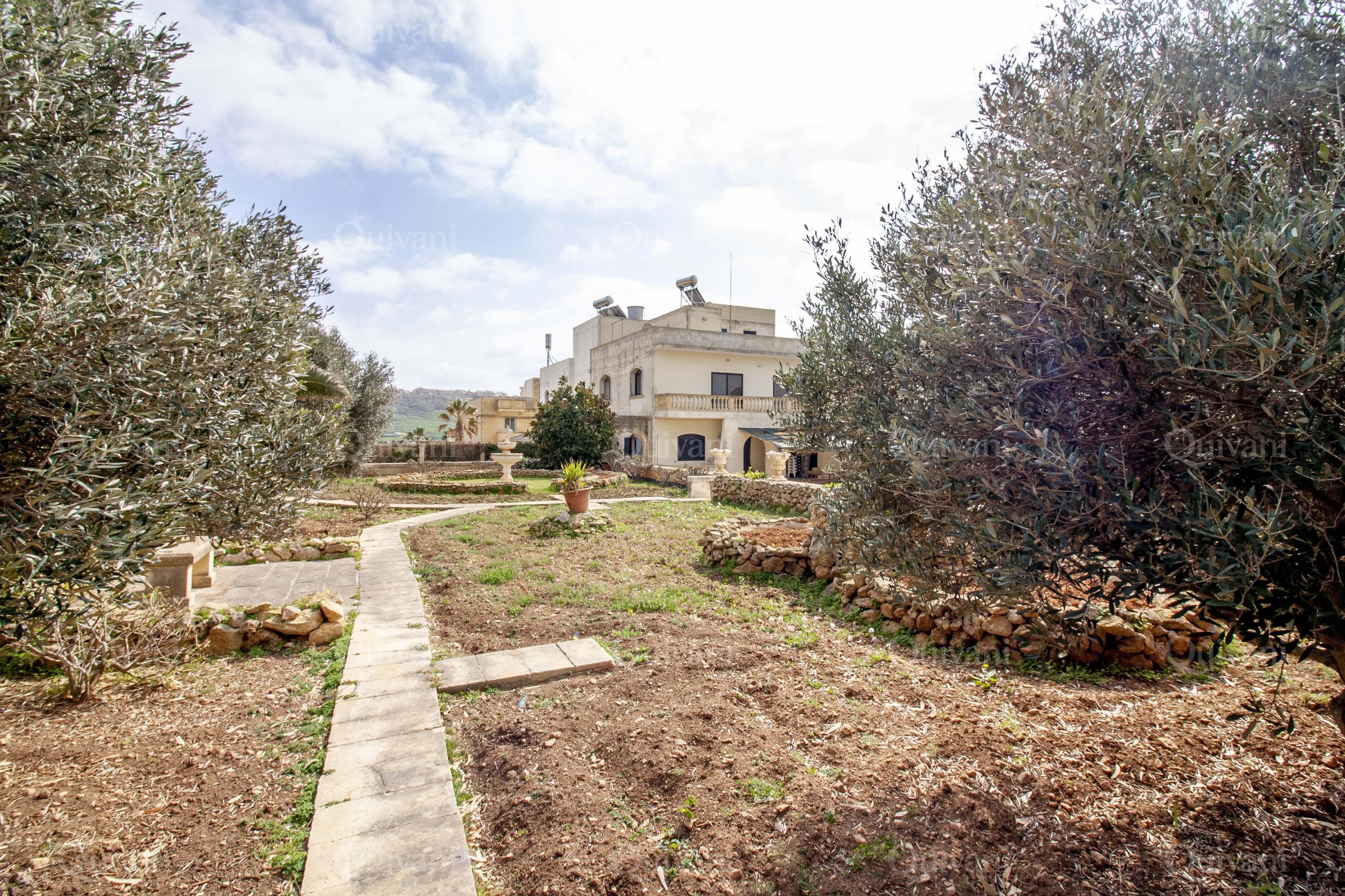 Ghasri, Furnished Villa