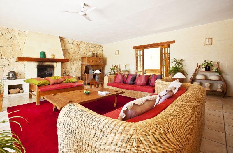 Ghasri, Furnished Villa