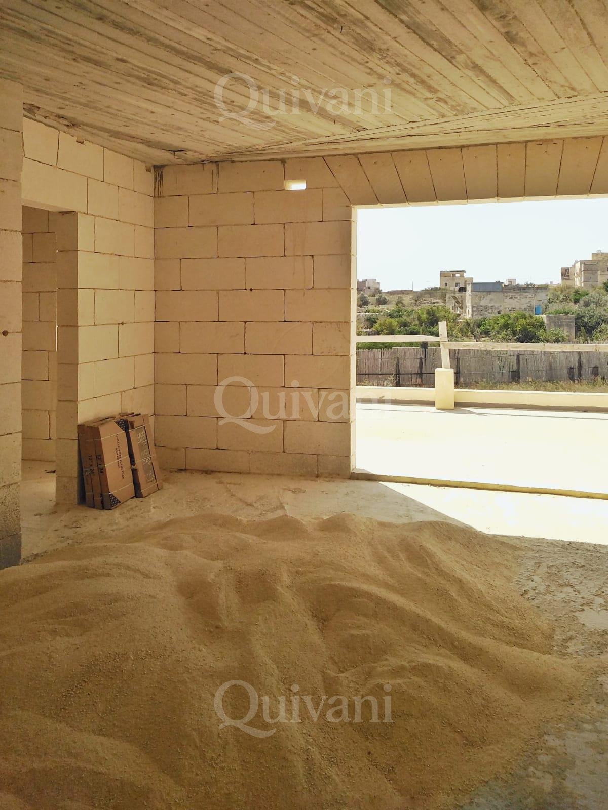 Nadur, Shell form Penthouse