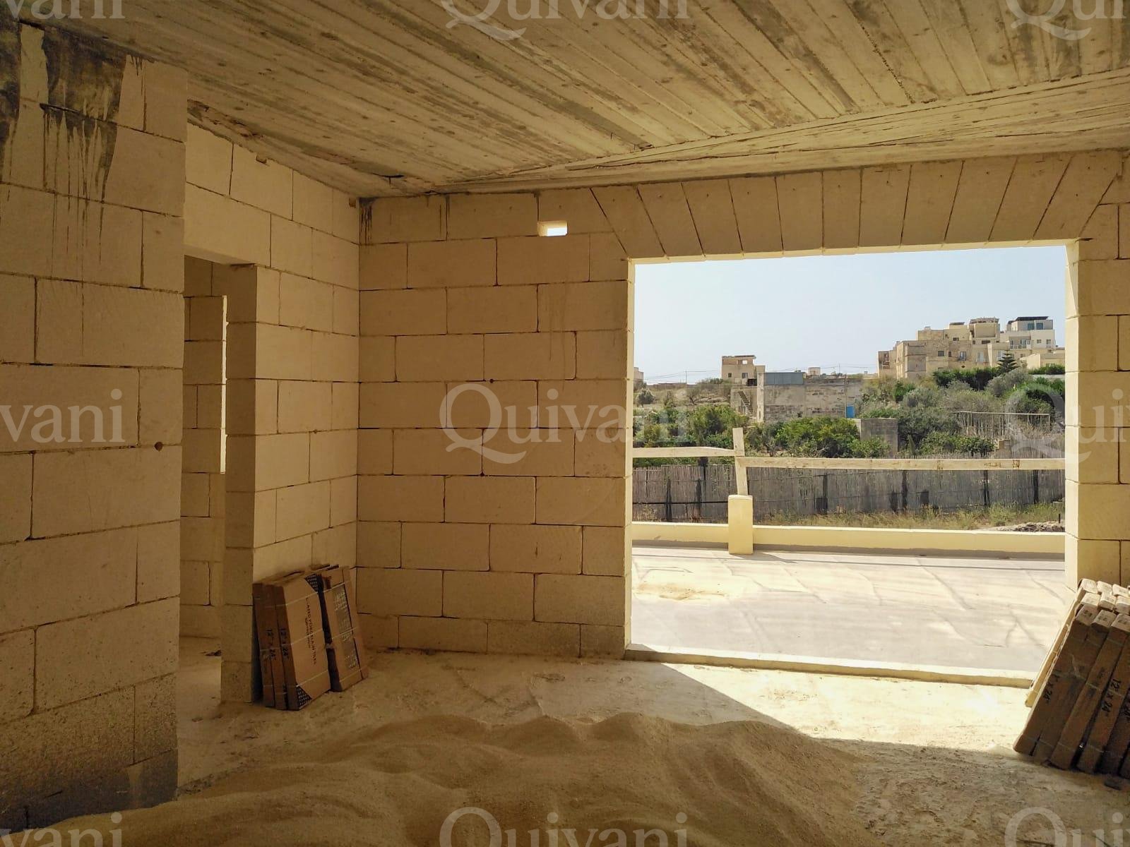 Nadur, Shell form Penthouse