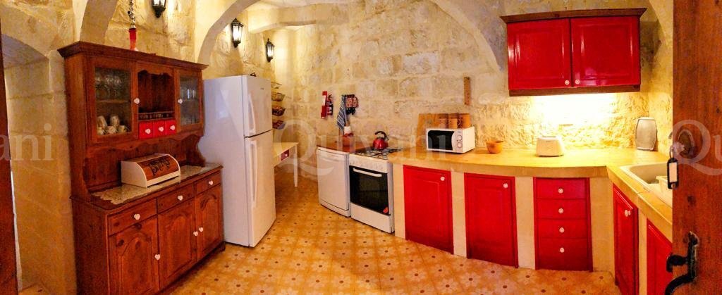 Gharb, Furnished Farmhouse