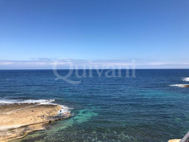 Marsalforn, Furnished Apartment