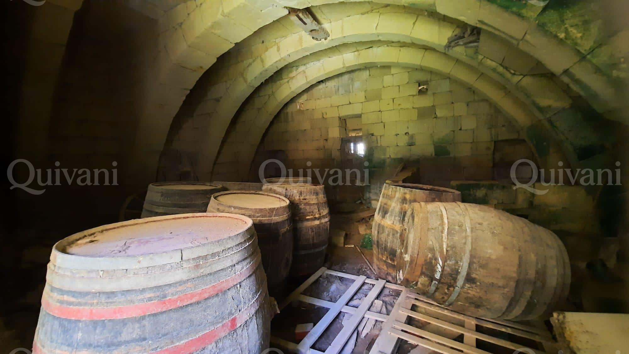 Gharb, Unconverted House of Character