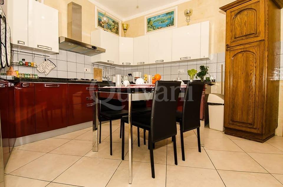 Ghajnsielem, Furnished Maisonette
