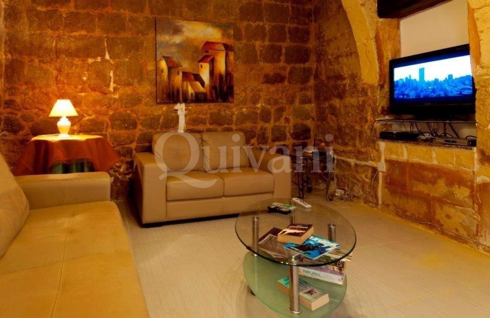 San Lawrenz, Furnished Farmhouse