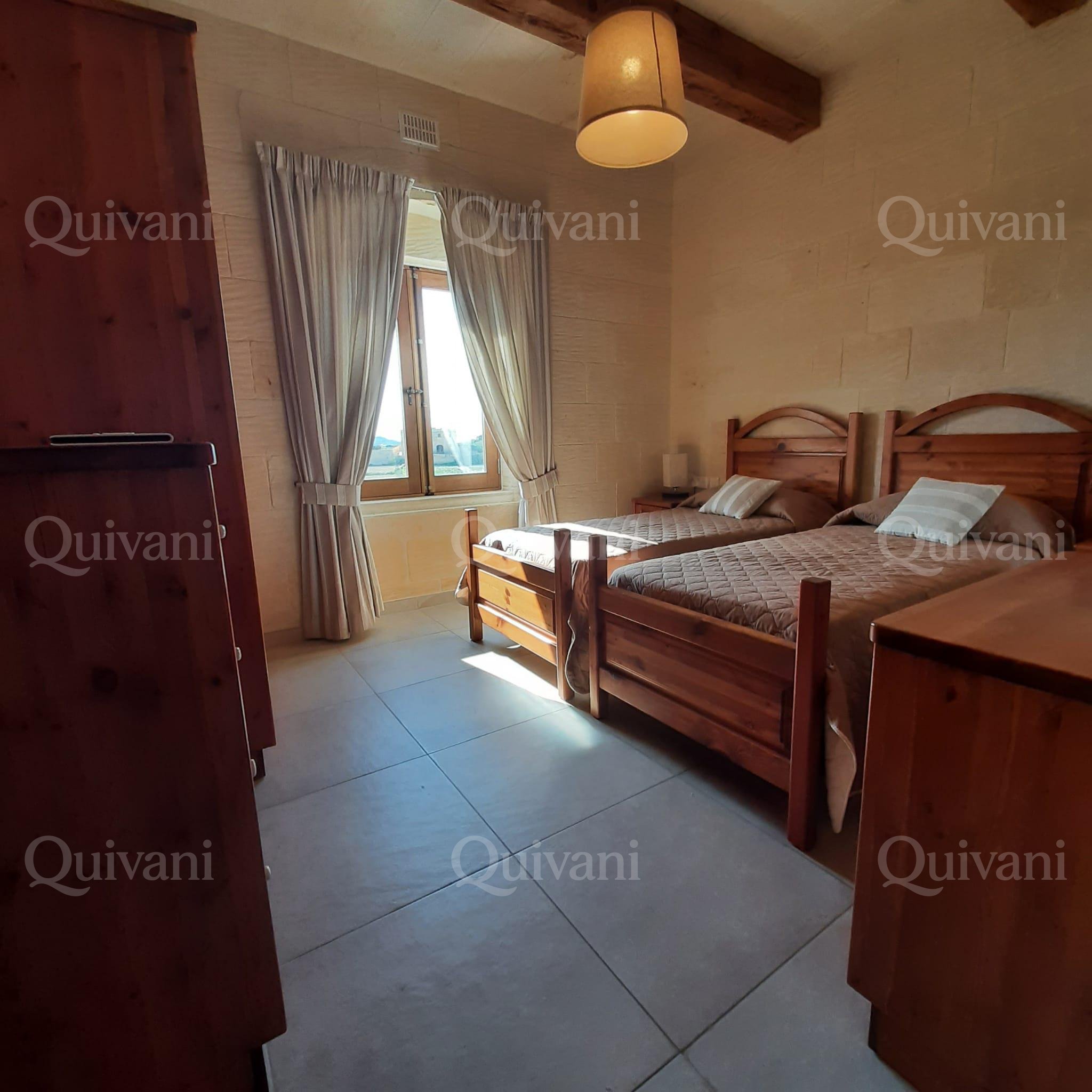Gharb, Furnished House of Character