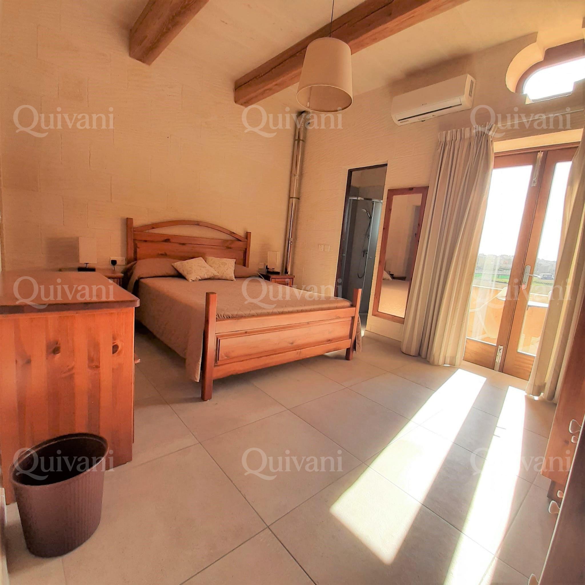 Gharb, Furnished House of Character