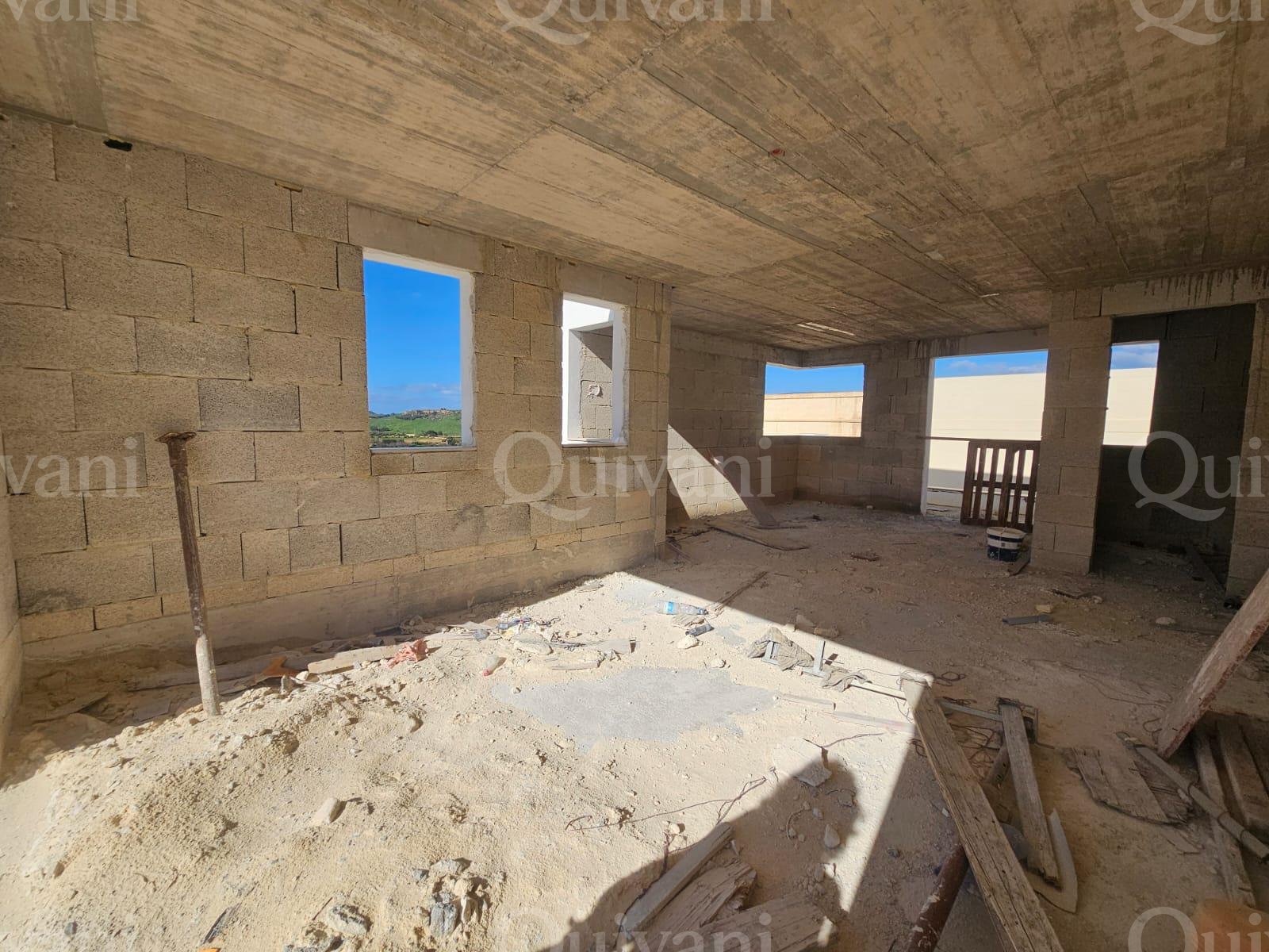 Xaghra, Shell form Penthouse
