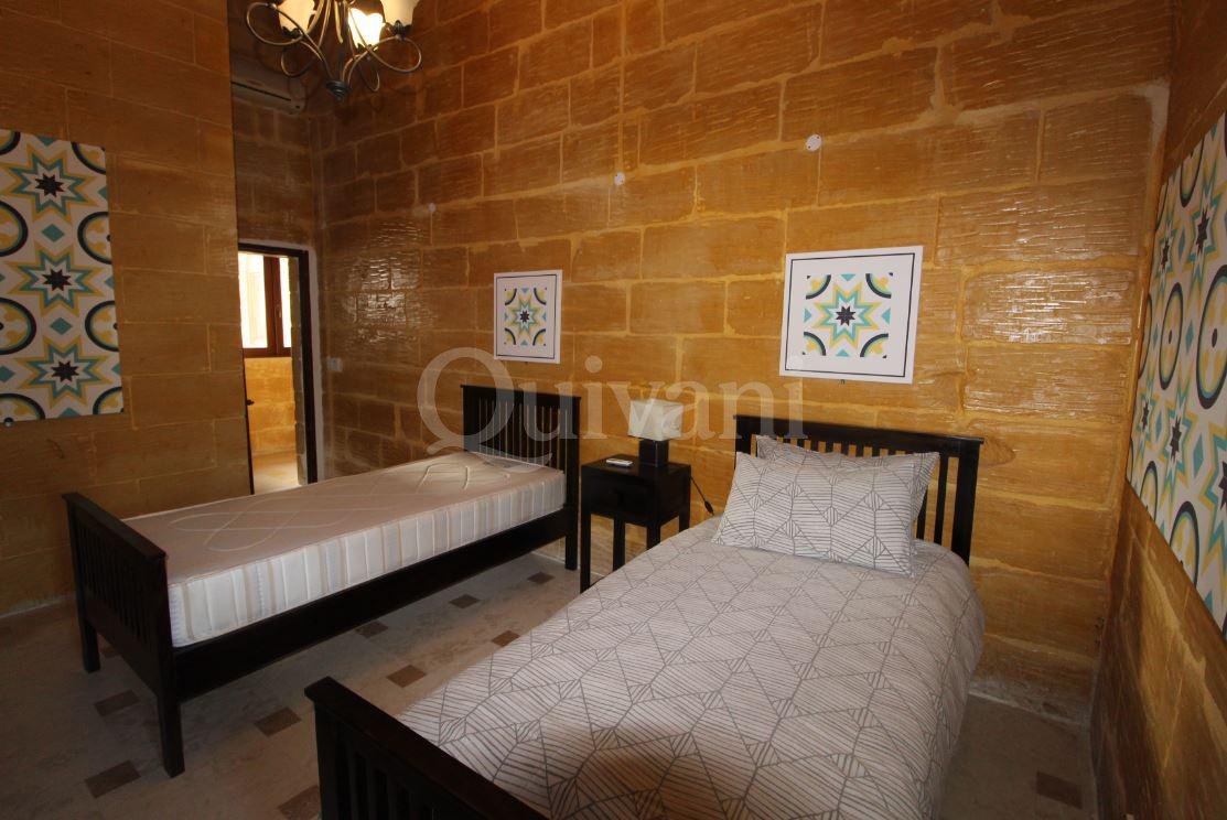 Gharb, Furnished House of Character