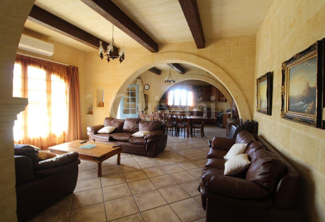 Gharb, Converted House of Character