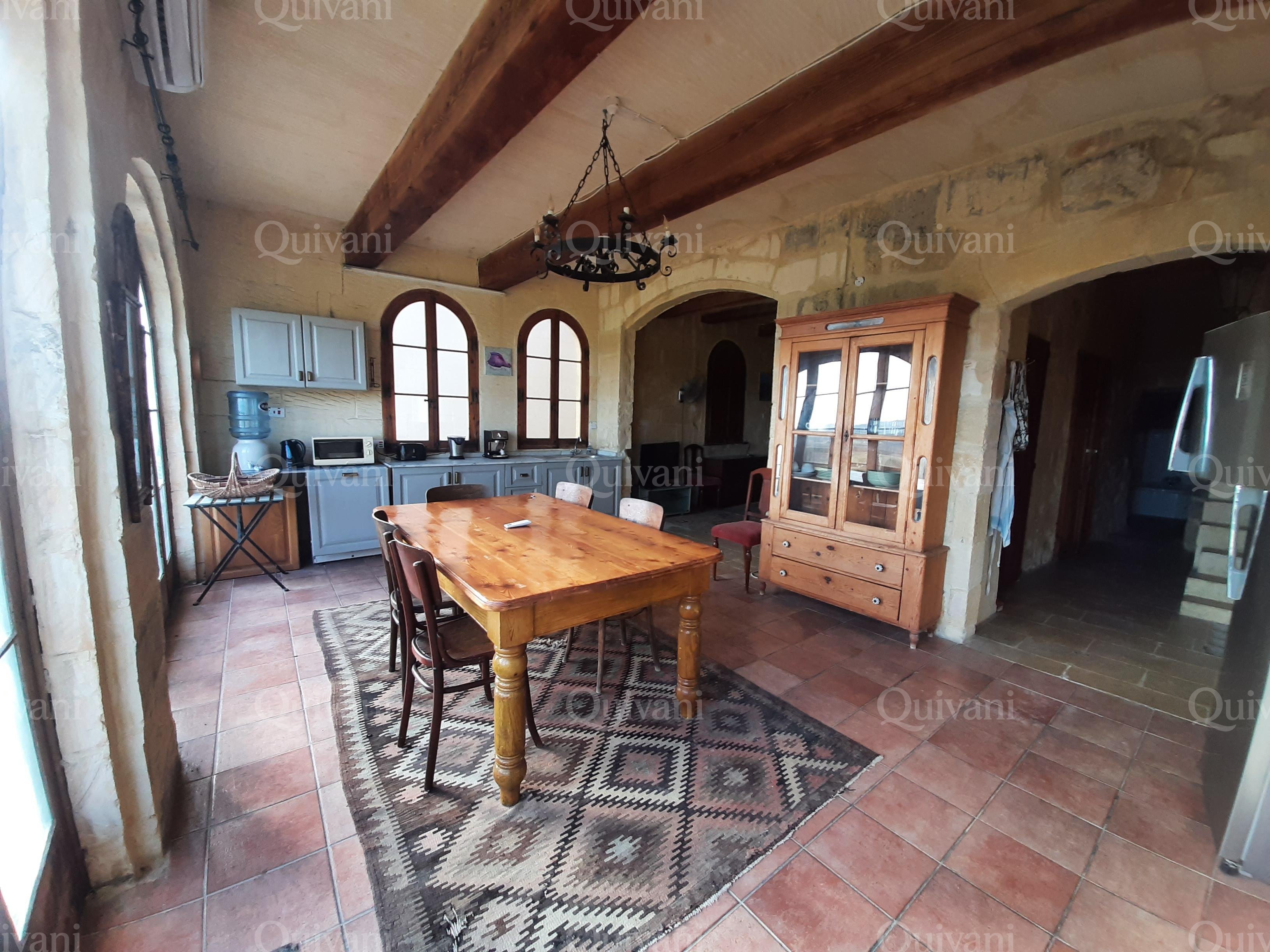 Xaghra, Furnished Farmhouse