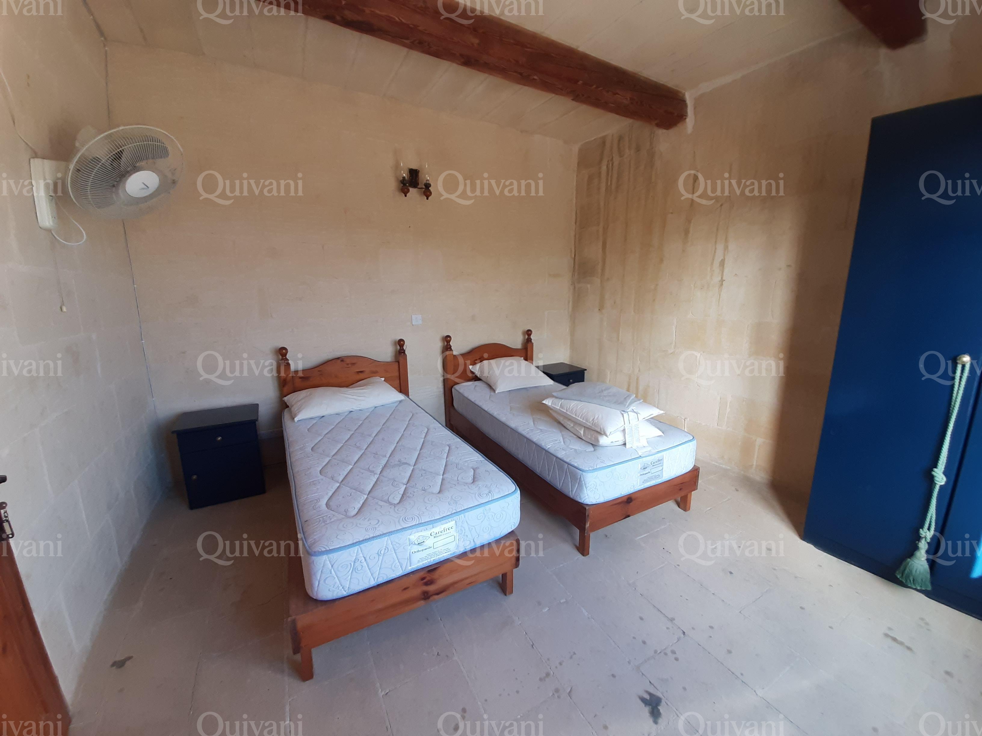 Xaghra, Furnished Farmhouse