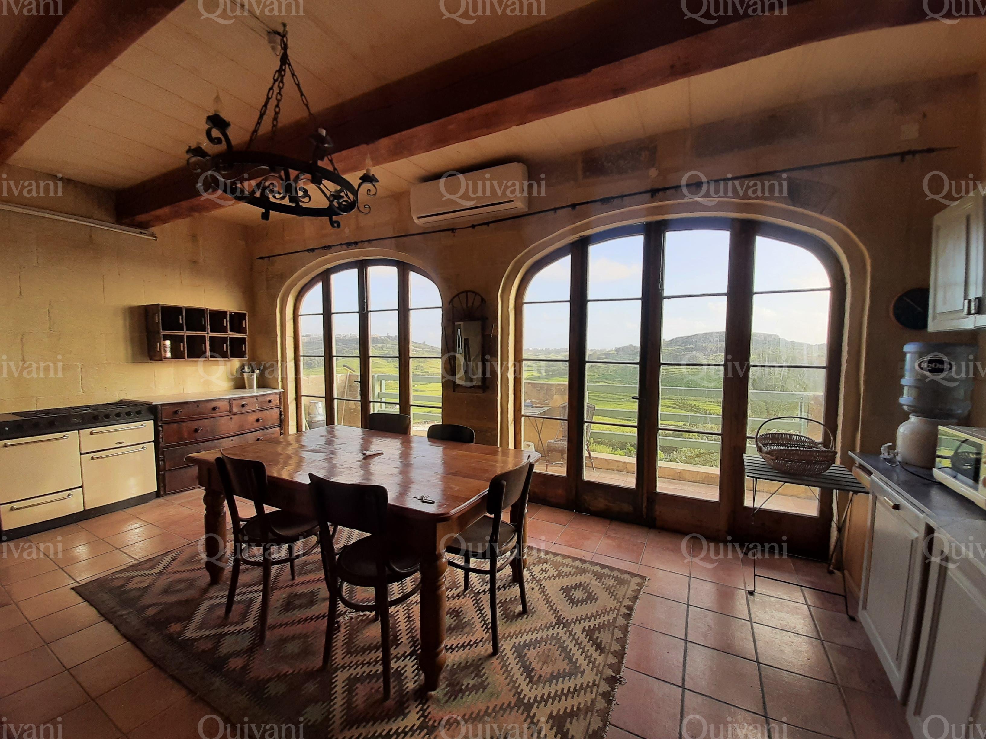 Xaghra, Furnished Farmhouse