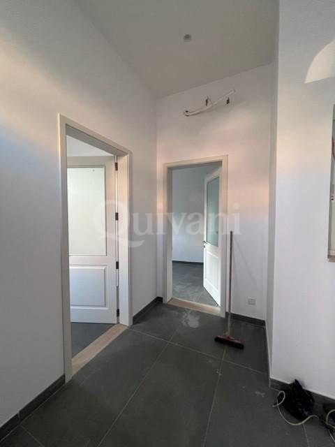 Victoria, Finished Office