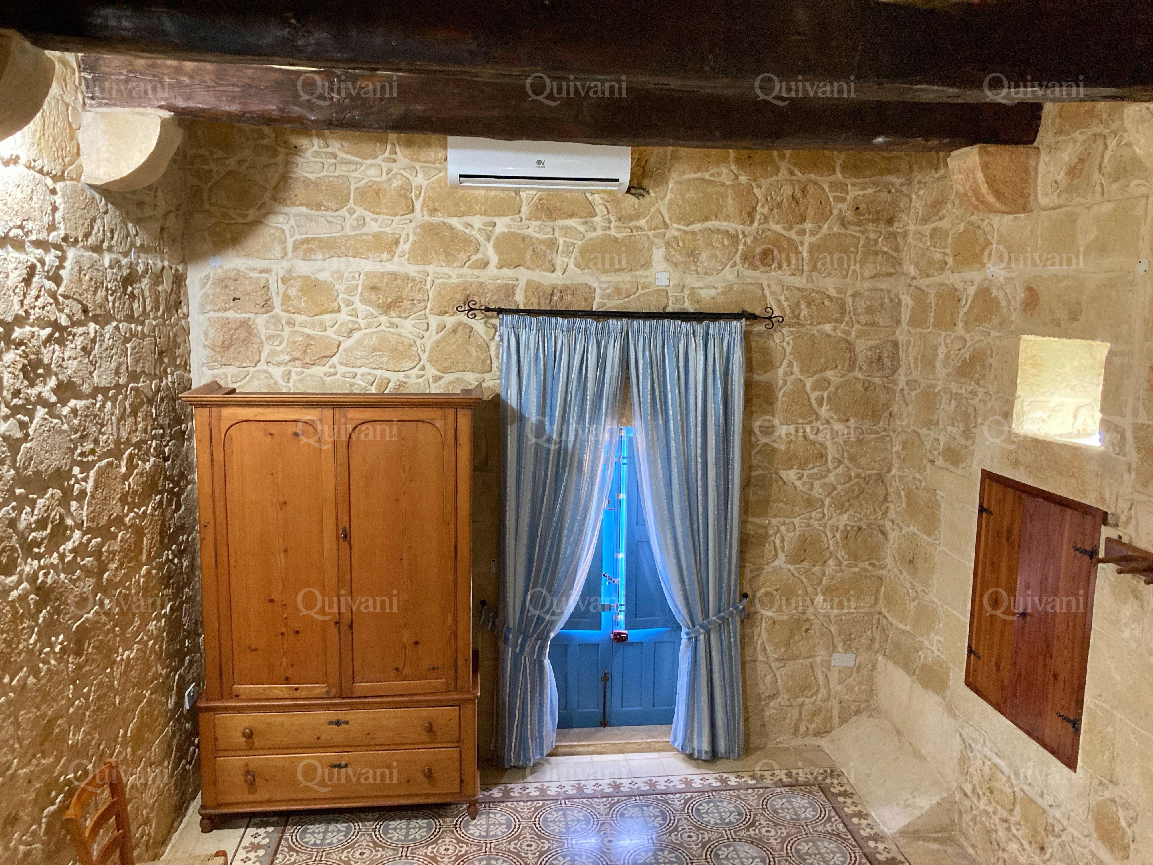 Xaghra, Furnished Farmhouse