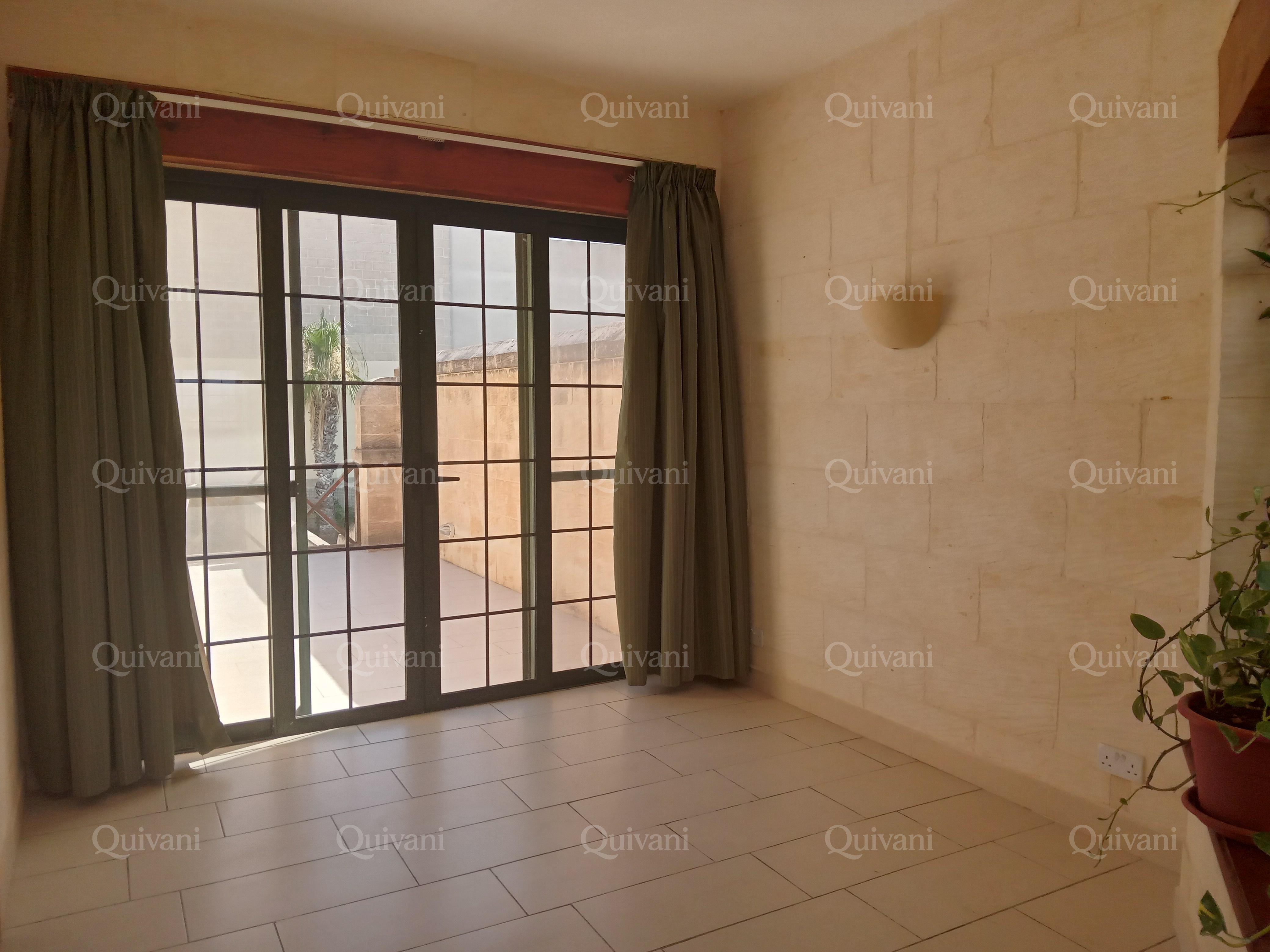 Sannat, Furnished Farmhouse
