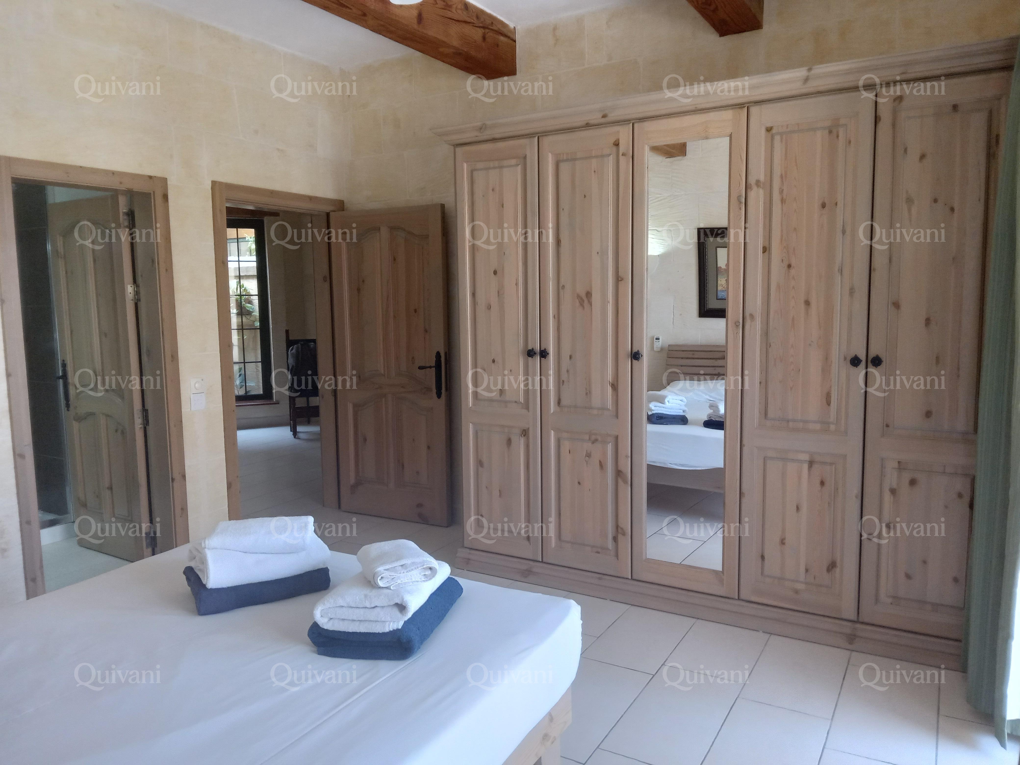 Sannat, Furnished Farmhouse