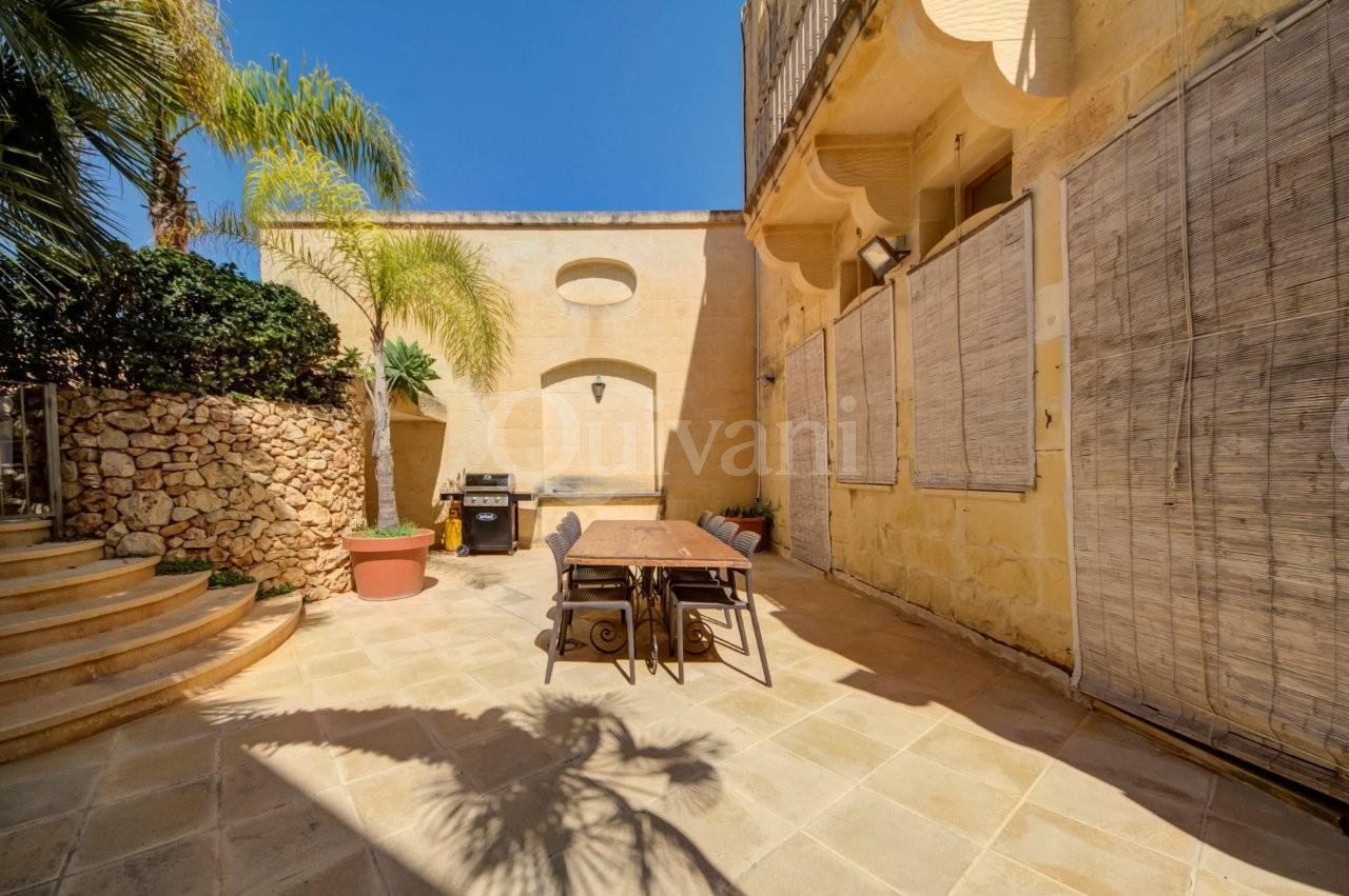 Gharb, Converted Farmhouse