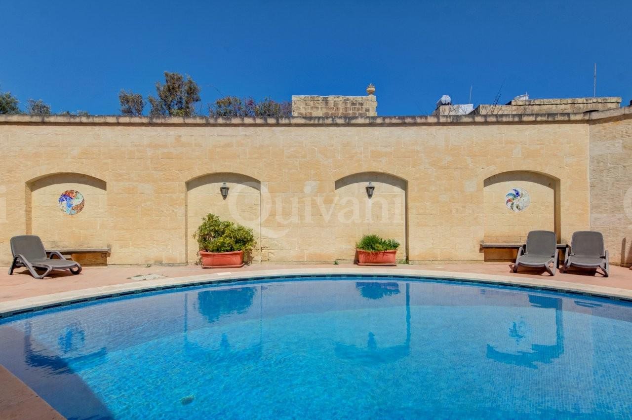 Gharb, Converted Farmhouse