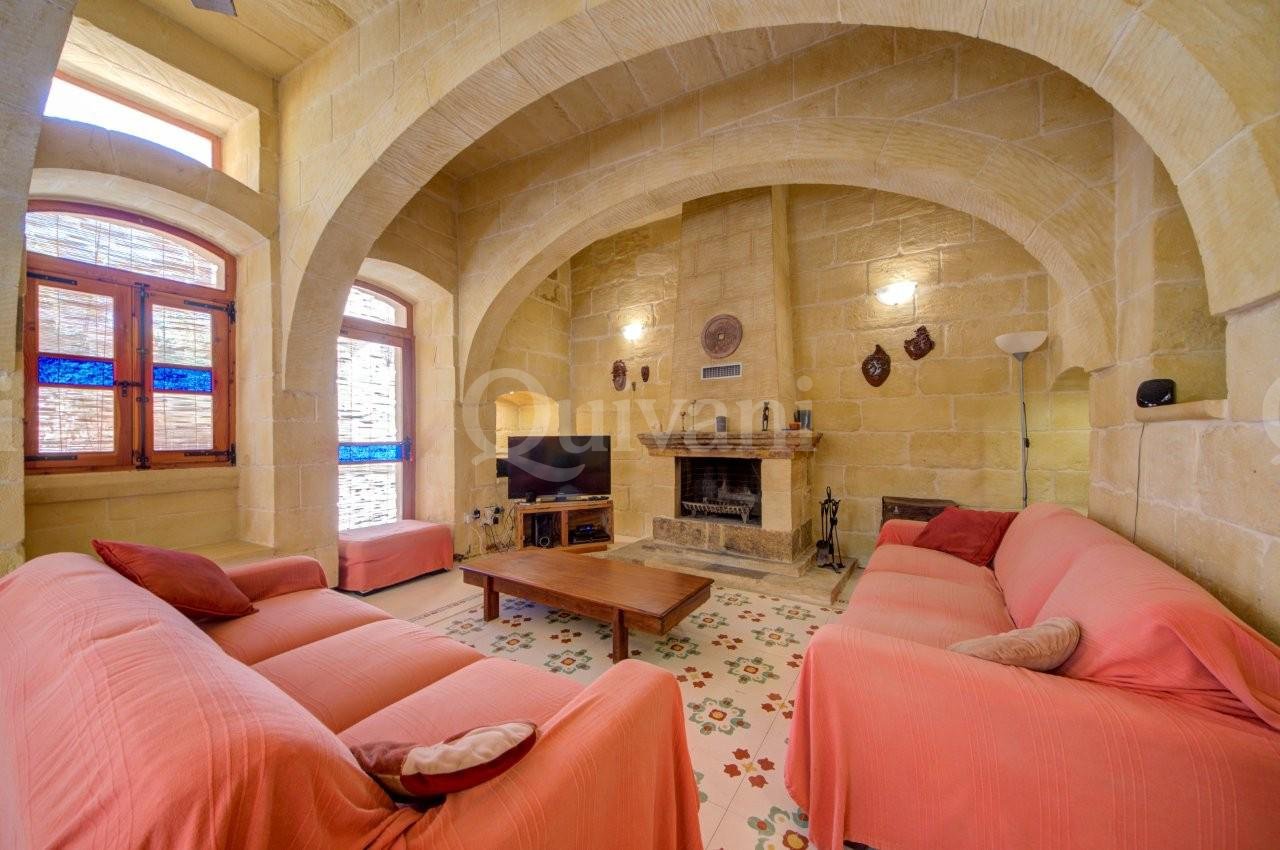 Gharb, Converted Farmhouse