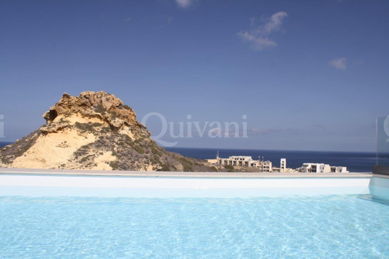 Marsalforn, Furnished Penthouse