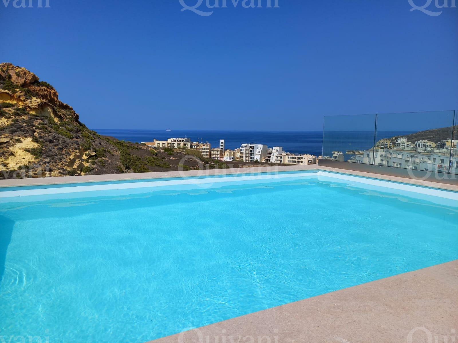 Marsalforn, Furnished Penthouse