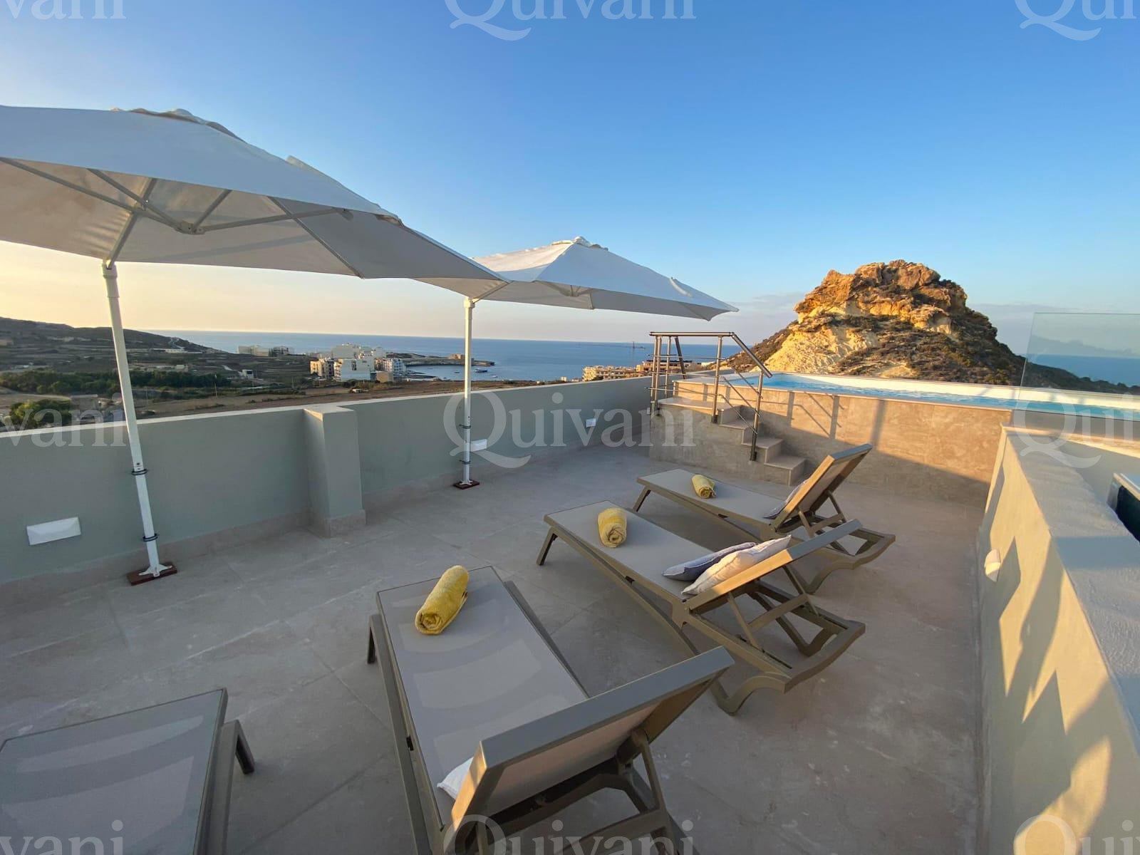 Marsalforn, Furnished Penthouse